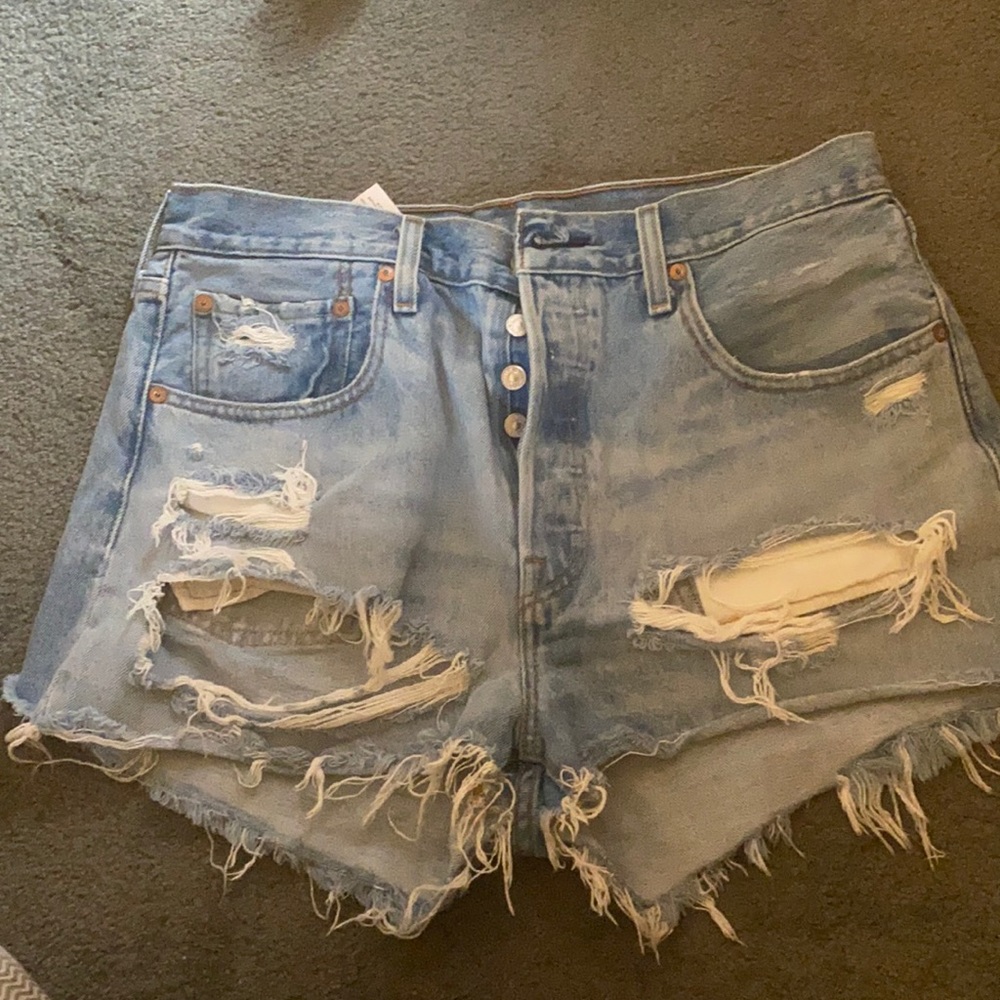 Levi 501 denim distressed shorts